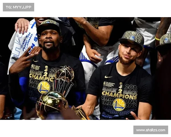 NBA历史首次六方交易成功,勇士借两员悍将助力库里冲击总冠军 NBA历史首次六方交易成功,勇士借两员悍将助力库里冲击总冠军